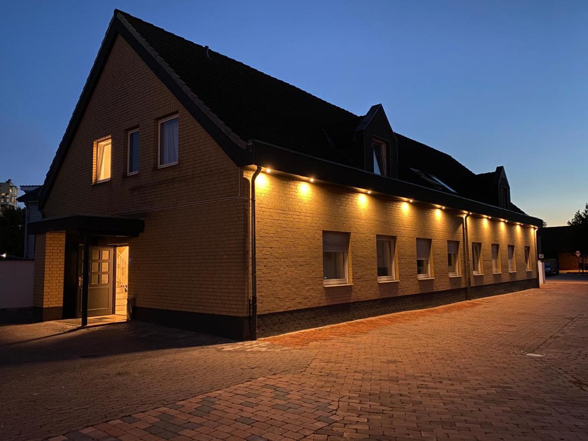 Hotel Fuerstenhof Sehnde Exterior photo